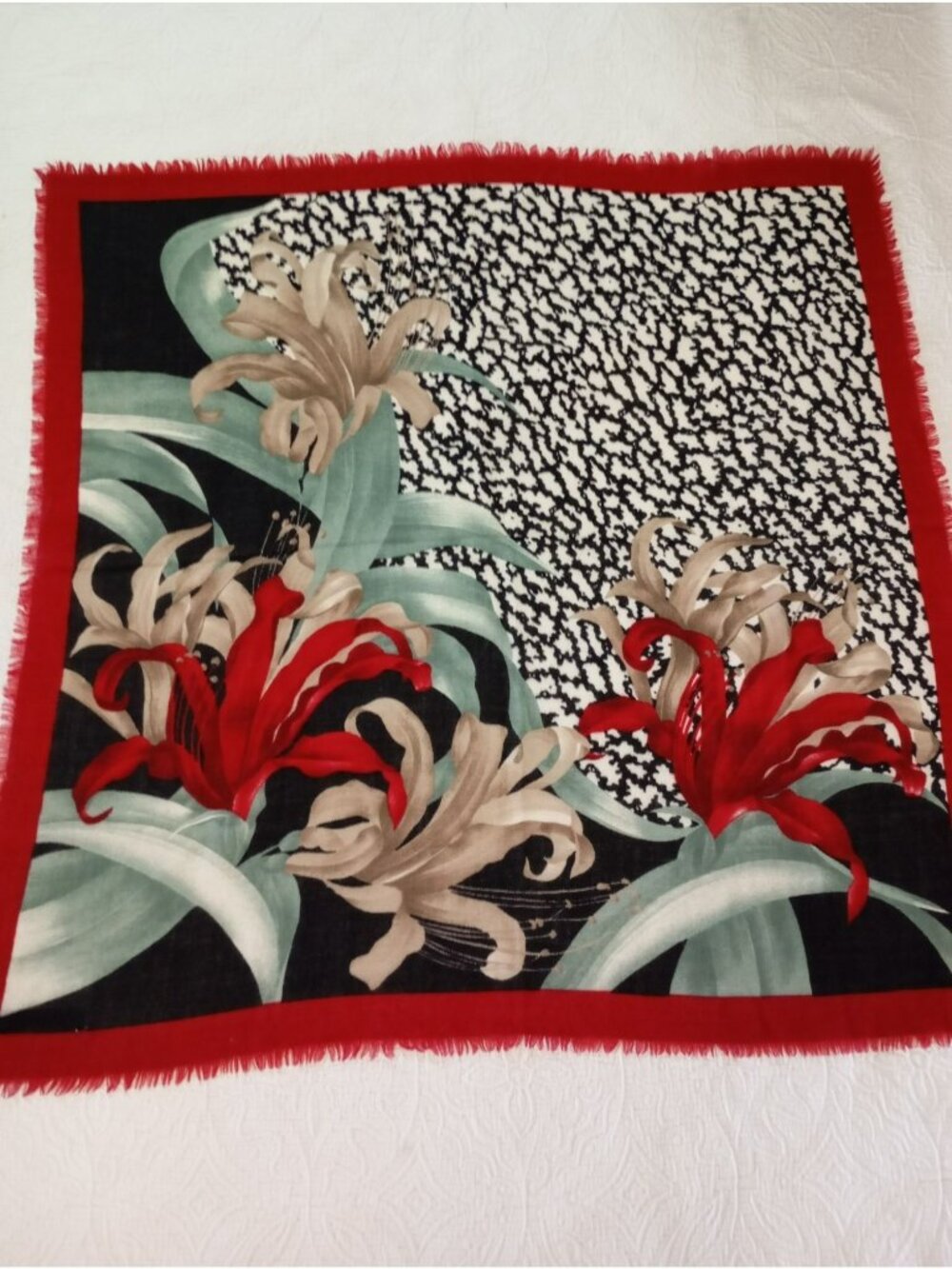 Courtenay Scarf 100% Wool Red Floral Design Fringed Edges Square Made In Italy